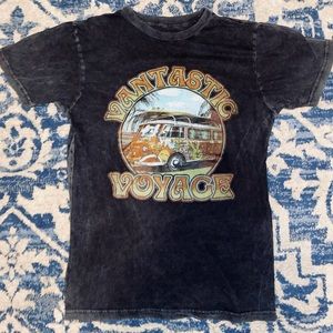 vantastic voyage tee - size S/M